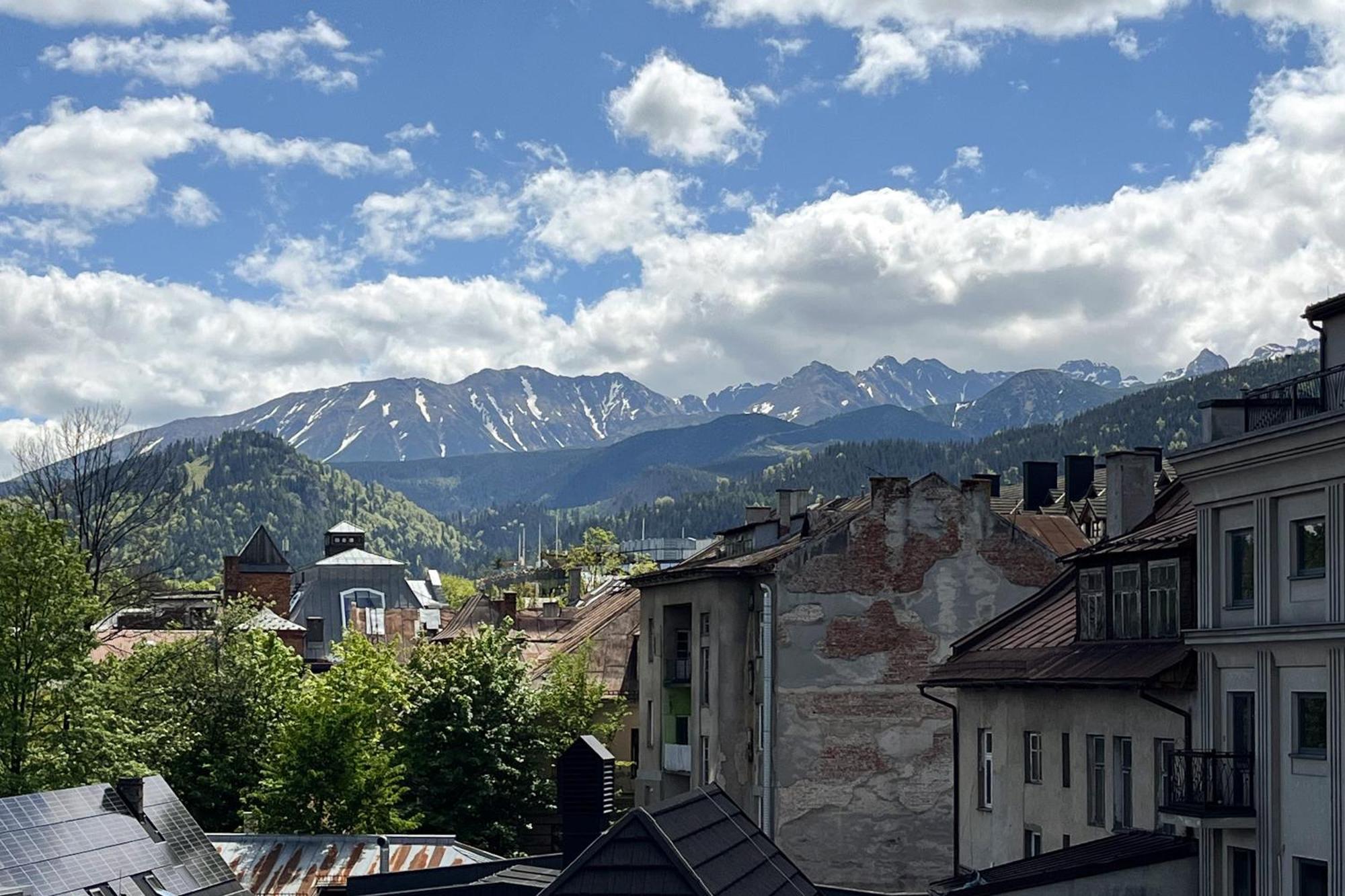 Two-Bedroom Apartment Mountain View